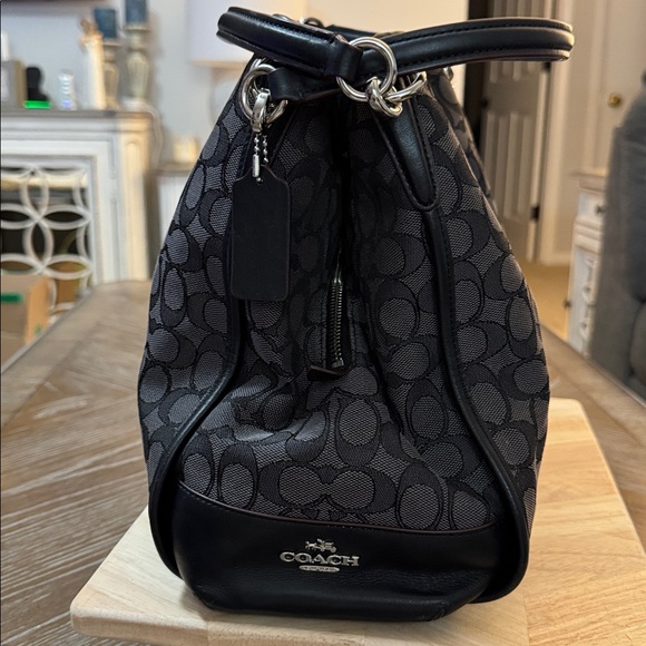 Coach Phoebe Signature black canvas and leather three-compartment Bag - Picture 4 of 16